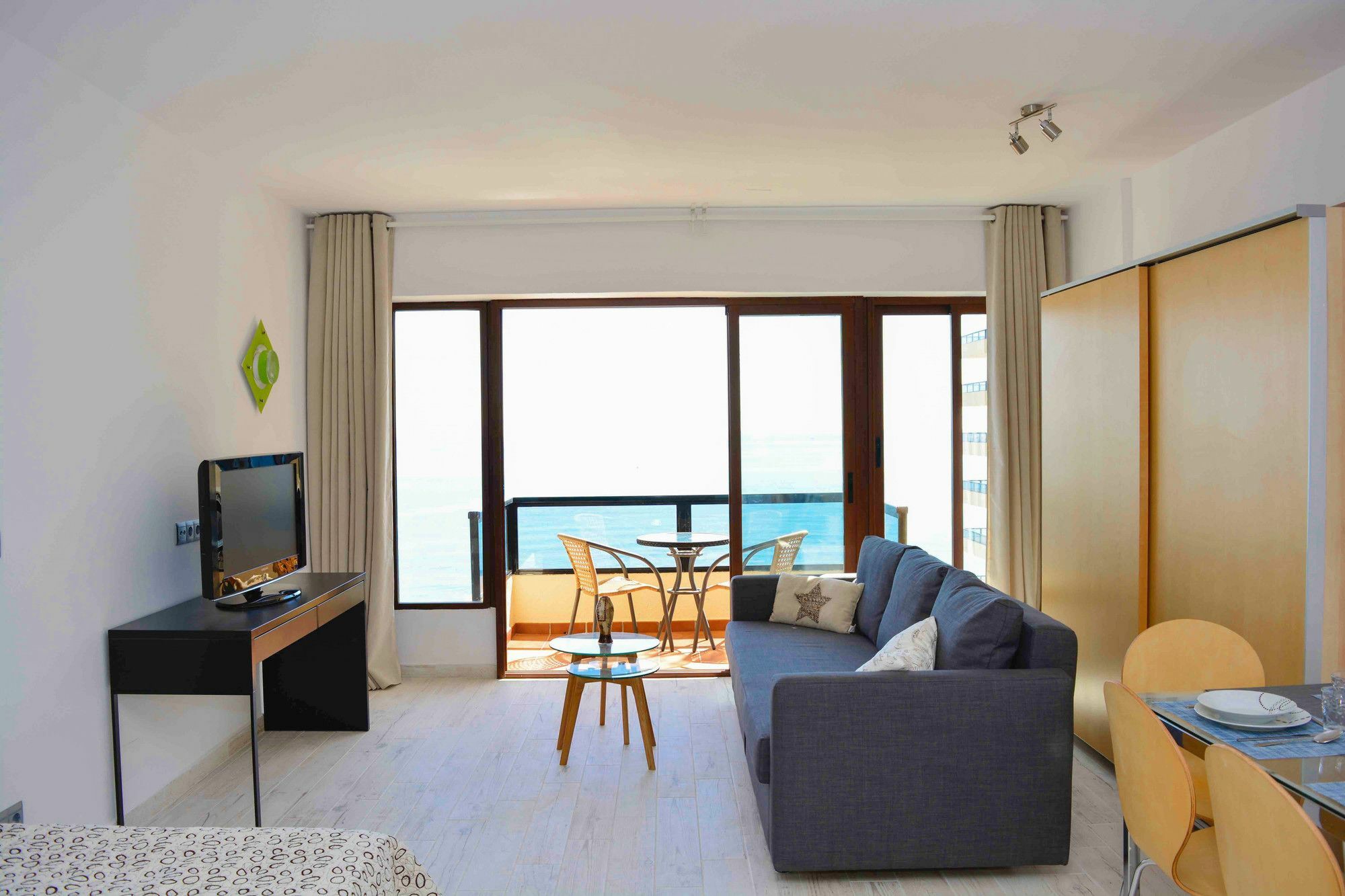 Aloha Playa Canovas
